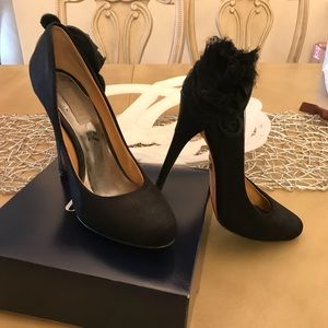 Badgley Mishka black pumps